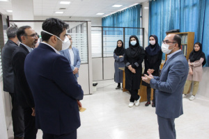 بازدید دکتر طالبی مدیر کل دفتر سیاستگذاری و برنامه‌ریزی معاون فناوری وزیر علوم از مجموعه‌های فناوری دانشگاه کاشان